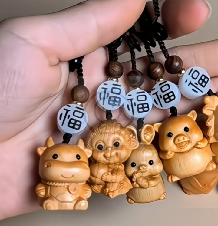 崖柏柏木可愛十二生肖鎖匙扣 汽車掛飾