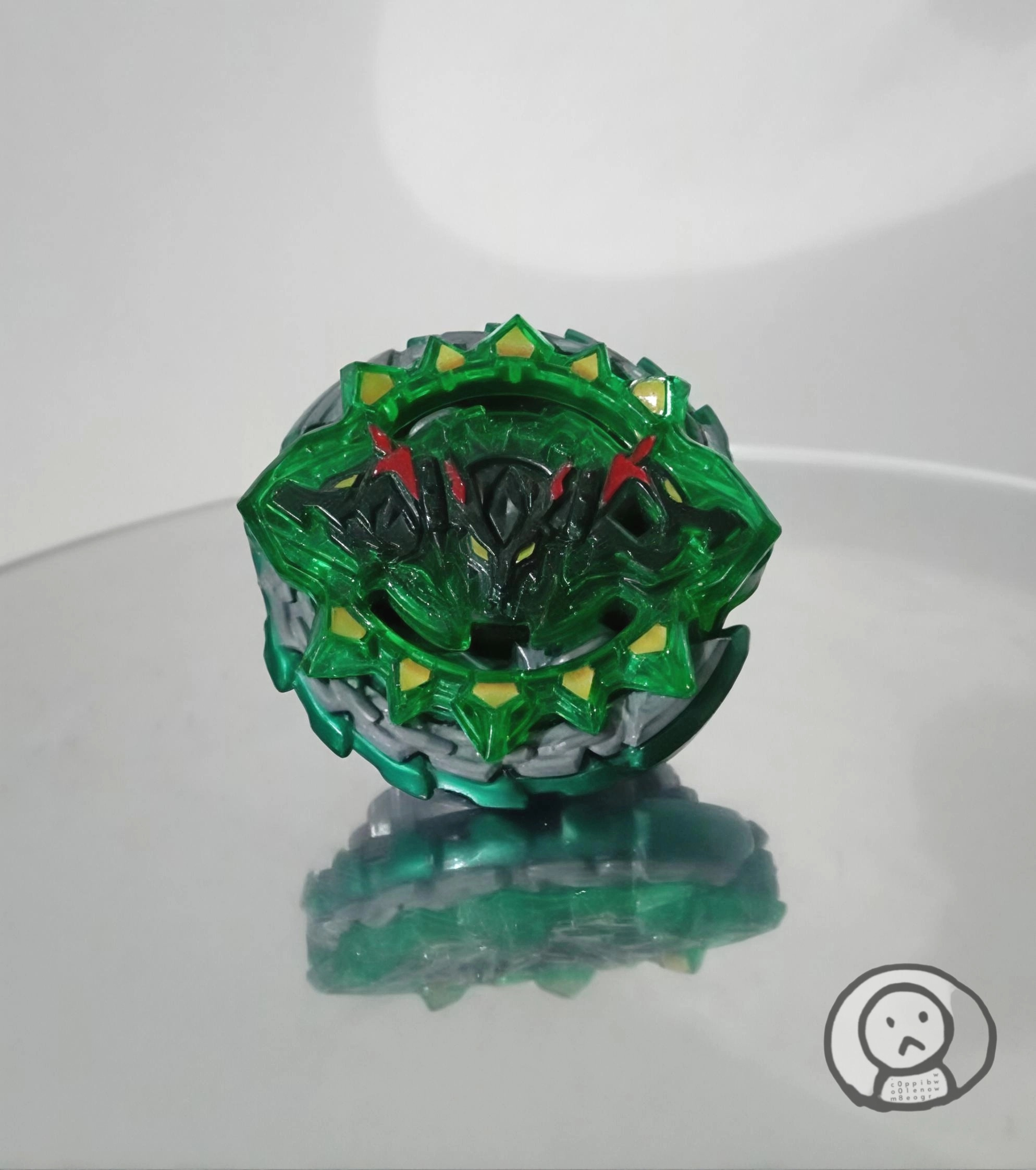 Beyblade Burst 系列爆旋陀螺。B-121 危險魔犬 收藏玩具